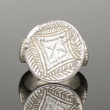 SUBSTANTIAL HEAVY ANCIENT MEDIEVAL SILVER RING WITH CROSS DETAIL - 15TH C AD