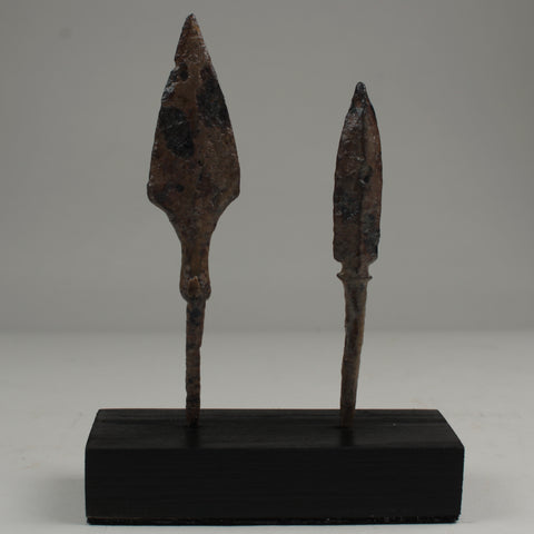 2 x ANCIENT VIKING IRON ARROW HEADS - CIRCA 8th/11th Century (AG02)