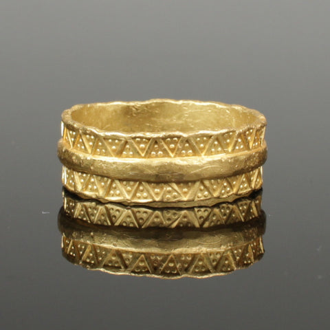 FABULOUS ANCIENT VIKING GOLD RING - CIRCA 9th/10th CENTURY (2239)