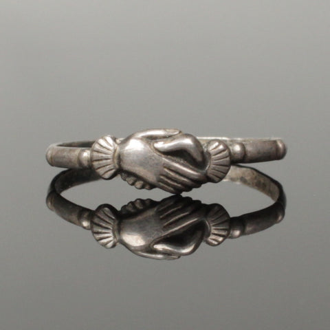 BEAUTIFUL ANCIENT MEDIEVAL SILVER FEDE RING - CIRCA 15th/16th CENTURY AD
