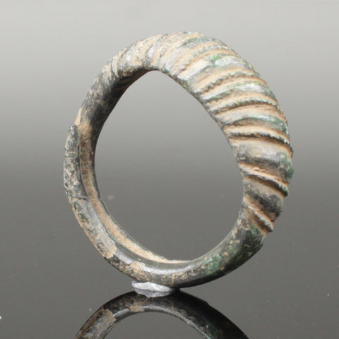SUPERB ANCIENT VIKING BRONZE RING - CIRCA 9th/10thC (BR02)