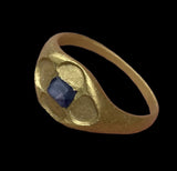 BEAUTIFUL MEDIEVAL GOLD & SAPPHIRE QUATREFOIL RING CIRCA 14th-15th Century AD