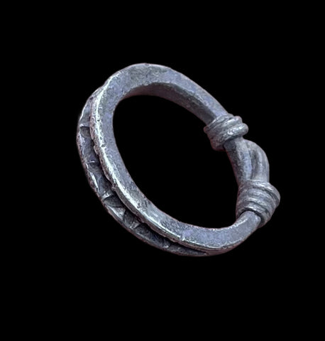 ANCIENT VIKING SILVER STAMPED RING - CIRCA 9th/10th CENTURY (04469)