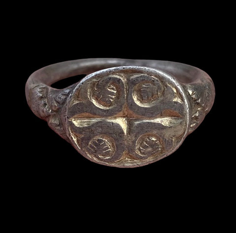 BEAUTIFUL ANCIENT MEDIEVAL SILVER GILT RING - CIRCA 14/15TH CENTURY AD