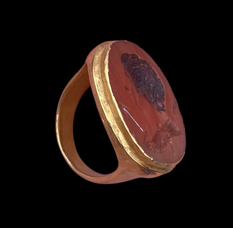 MAGNIFICENT ANCIENT ROMAN GOLD INTAGLIO RING - 2nd Century AD (AQ1)