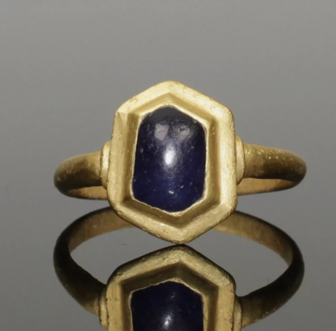 BEAUTIFUL MEDIEVAL GOLD & SAPPHIRE RING - CIRCA 14th-15th Century AD (0291)