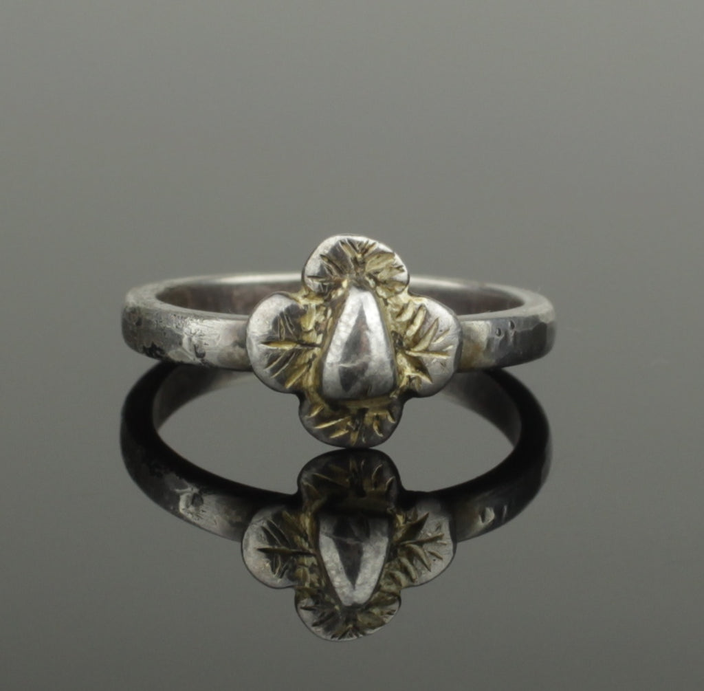 BEAUTIFUL ANCIENT MEDIEVAL SILVER RING WITH QUATREFOIL BEZEL - CIRCA 1 ...