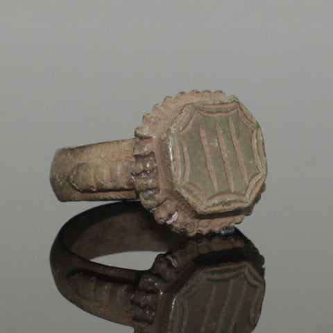 ANCIENT ROMAN BRONZE RING - CIRCA 2ND CENTURY AD (03322)