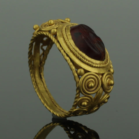 EXCEPTIONAL ANCIENT ROMAN GOLD INTAGLIO RING ATHENA - 2nd Century AD (8721)